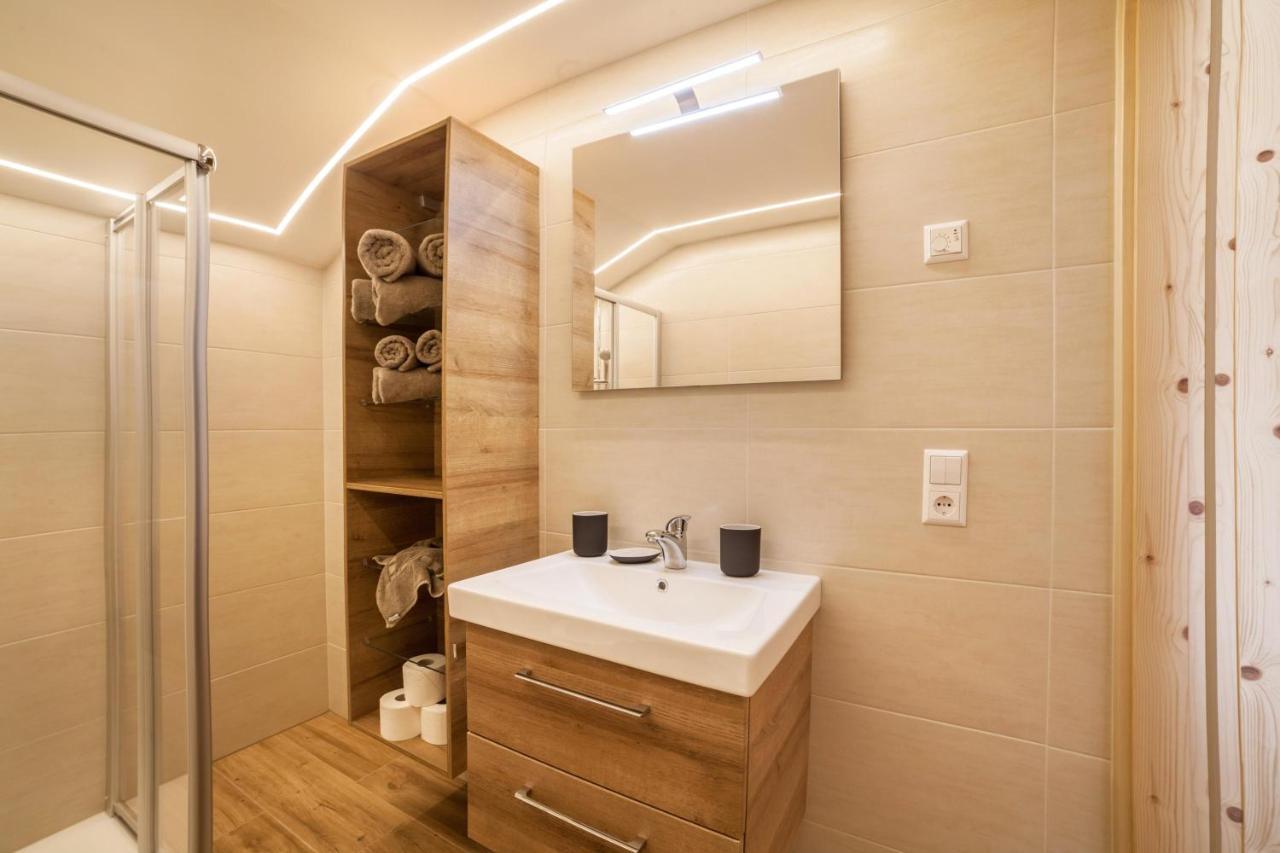 Innergasserhof Ferienwohnung Edelweiss San Martino di Castrozza Eksteriør billede